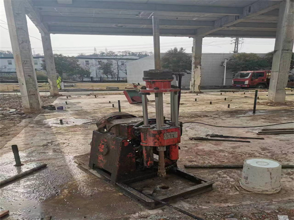 东风袖阀管小导管注浆加固施工工艺